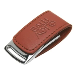 Кожаная USB-Флешка на 64Gb с отверстием под брелок для вашего лого